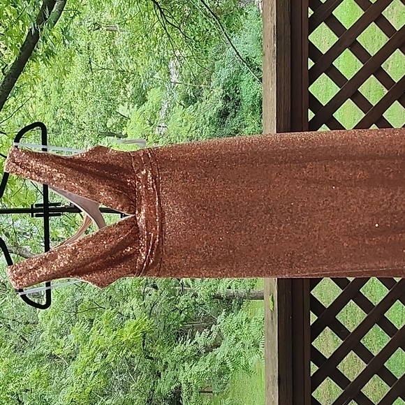 THREAD COPPER ROSE SEQUIN FORMAL GOWN-CRISS CROSS BACK, NWT - Picture 4 of 13
